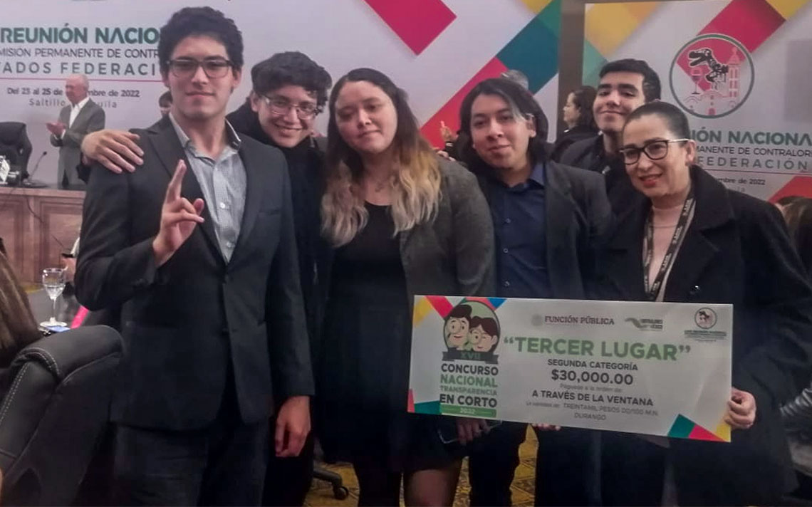 Gana joven Duranguense tercer lugar Nacional del Concurso de Transparencia en Corto