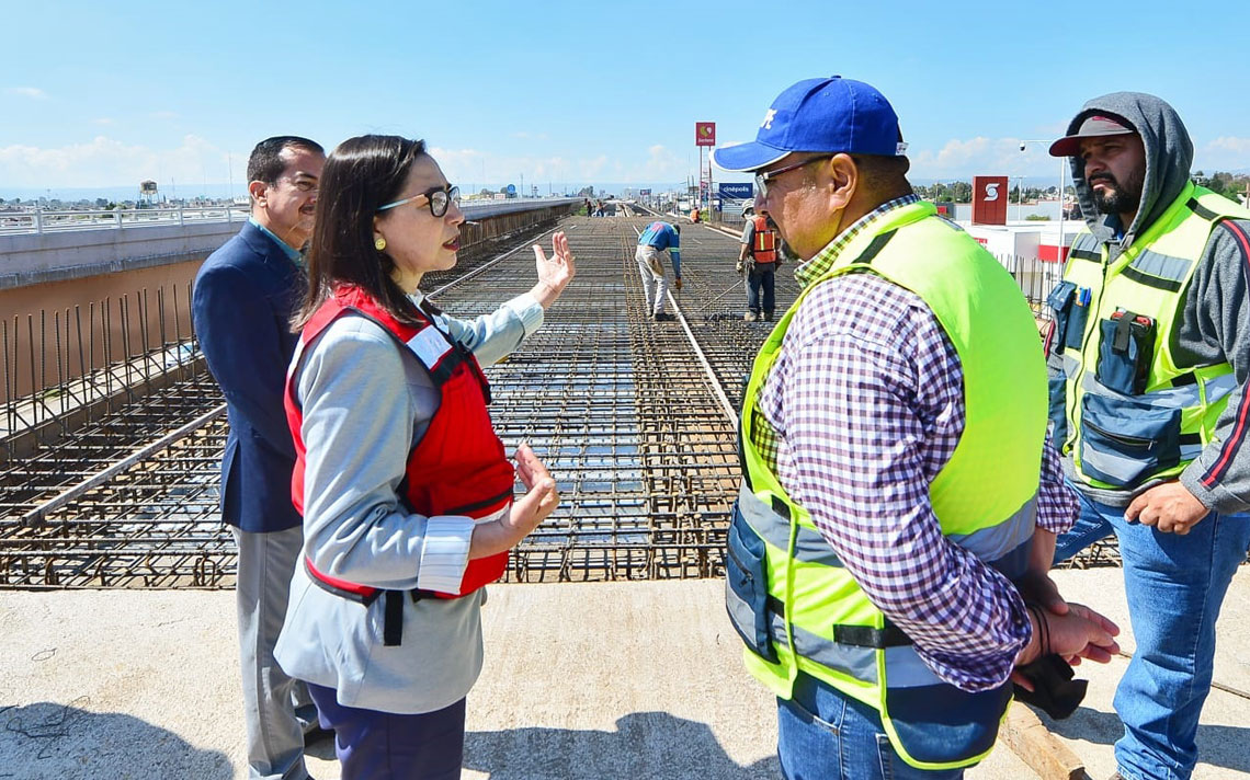 Revisa Gobierno de Esteban obra del puente Francisco Villa